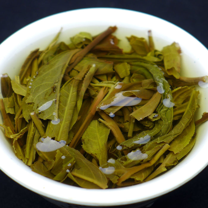2014 Yunnan Sourcing "Autumn Mang Zhi" Ancient Arbor Raw Pu-erh Tea Cake