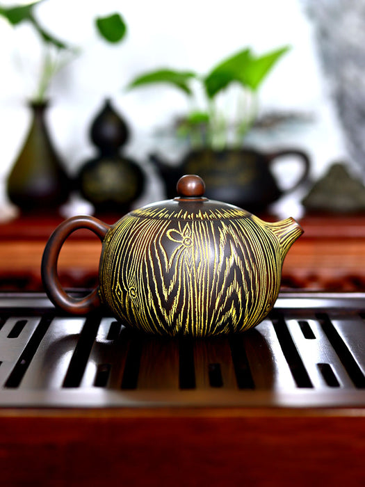 Qin Zhou Teapot "Tree Bark Xi Shi" Pot by Hu Ying Jia