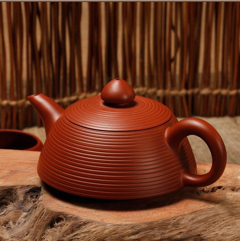 Chaozhou Hong Ni "Qian Xian" Clay Teapot by Zhang Lin Hao