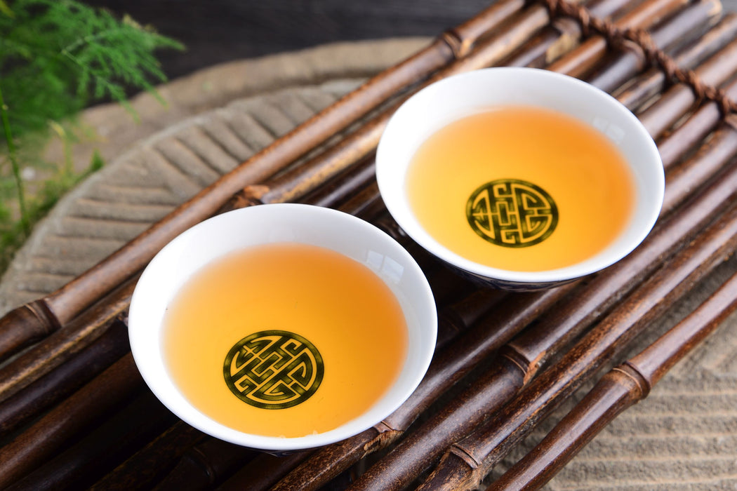 2020 Yunnan Sourcing "Bai Ni Shui" Old Arbor Raw Pu-erh Tea Cake
