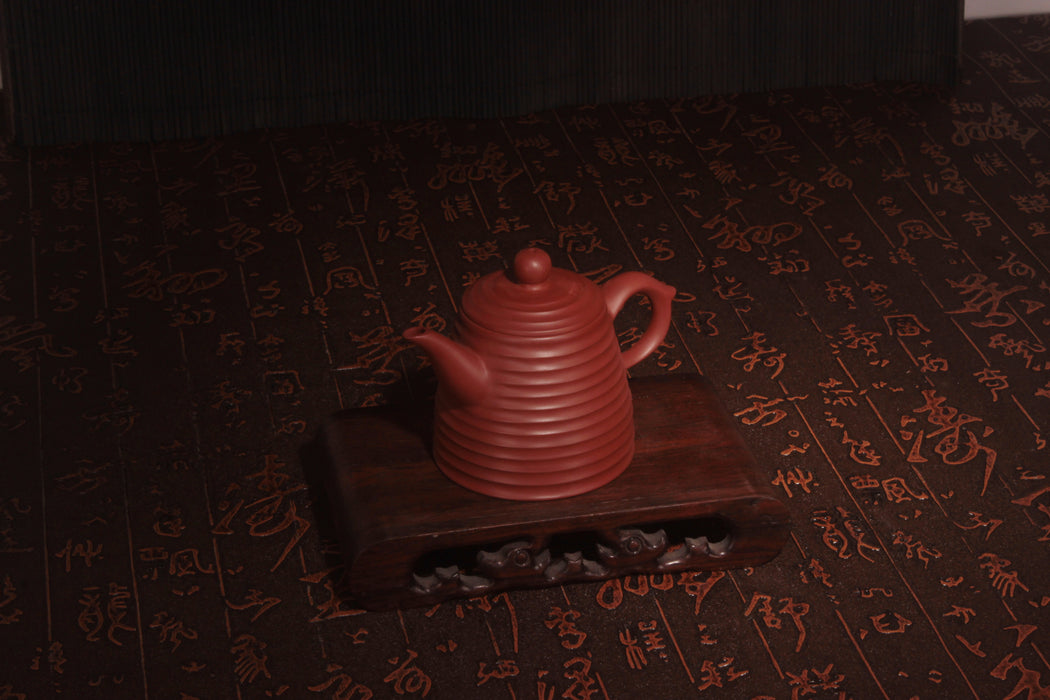 Chaozhou Hong Ni "Qian Ceng" Clay Teapot by Zhang Shu Huang