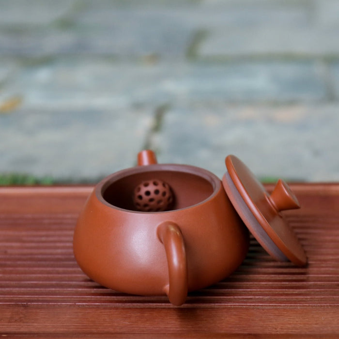 Jian Shui Clay "Shi Piao" Teapot by Huang Shou Zhen