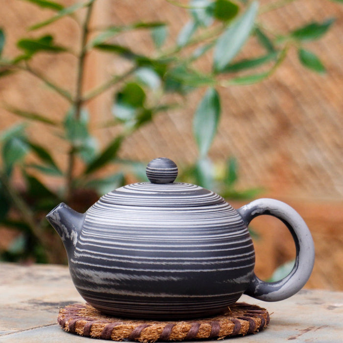 Jian Shui Clay "Jiao Ni YA70" Teapot by Li Ya Gang