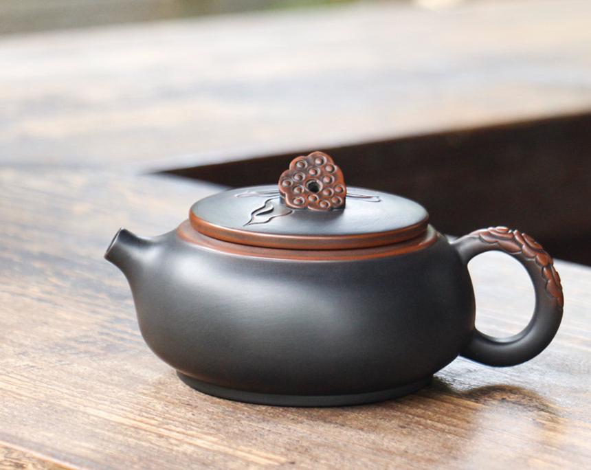 Jian Shui Clay "Lotus KH112" Teapot by Lei Xing Hua