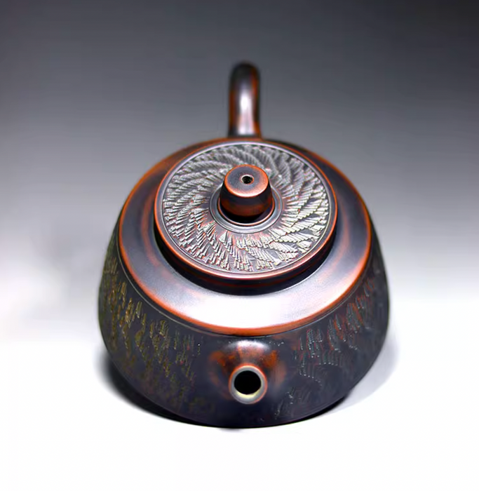 Qin Zhou Nixing Clay Teapot "Tiao Dao Ba Wang" by Hu Ying Jia