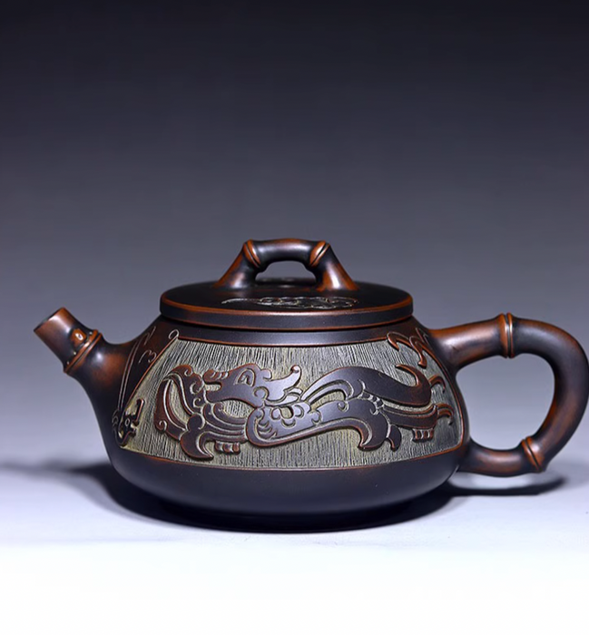 Qin Zhou Nixing Clay Teapot "Phoenix and Dragon" by Hu Ying Jia