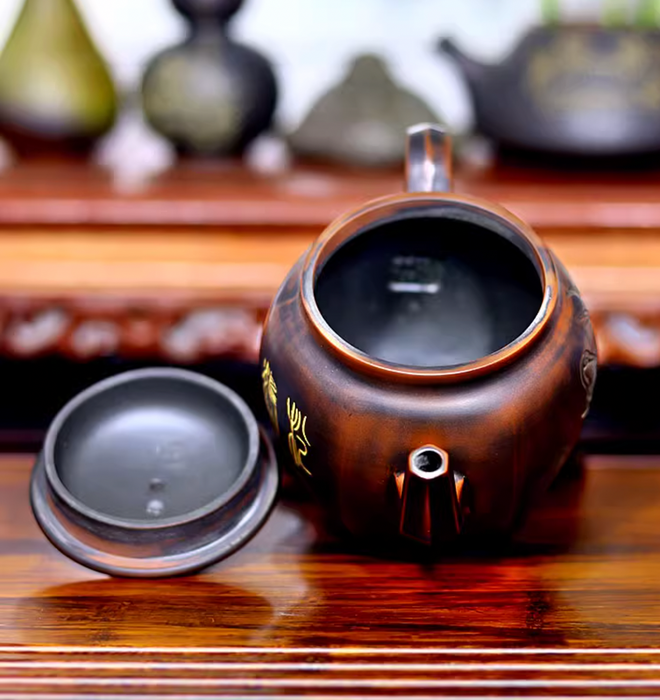 Qin Zhou Nixing Clay Teapot "Song He Yan Nian" by Hu Ying Jia