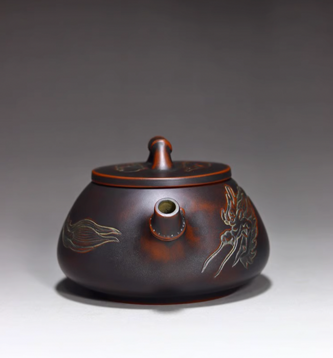 Qin Zhou Nixing Clay Teapot "Dragon" by Lu Ji Zu