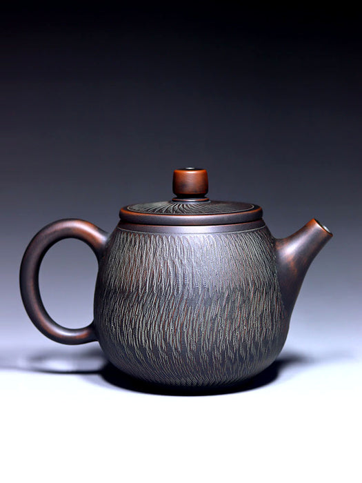 Qin Zhou Nixing Clay Teapot "Tiao Dao" by Hu Ying Jia