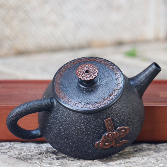 Jian Shui Clay "Ji Xiang" Teapot by Lei Xing Hua