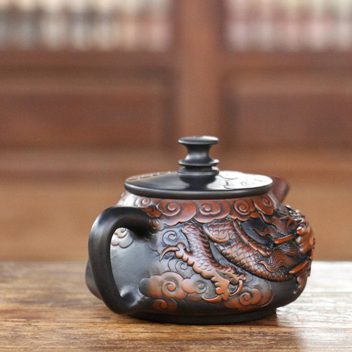 Jian Shui Clay "Dragon" Teapot by Peng Fa Le