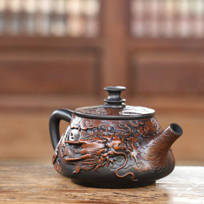 Jian Shui Clay "Dragon" Teapot by Peng Fa Le