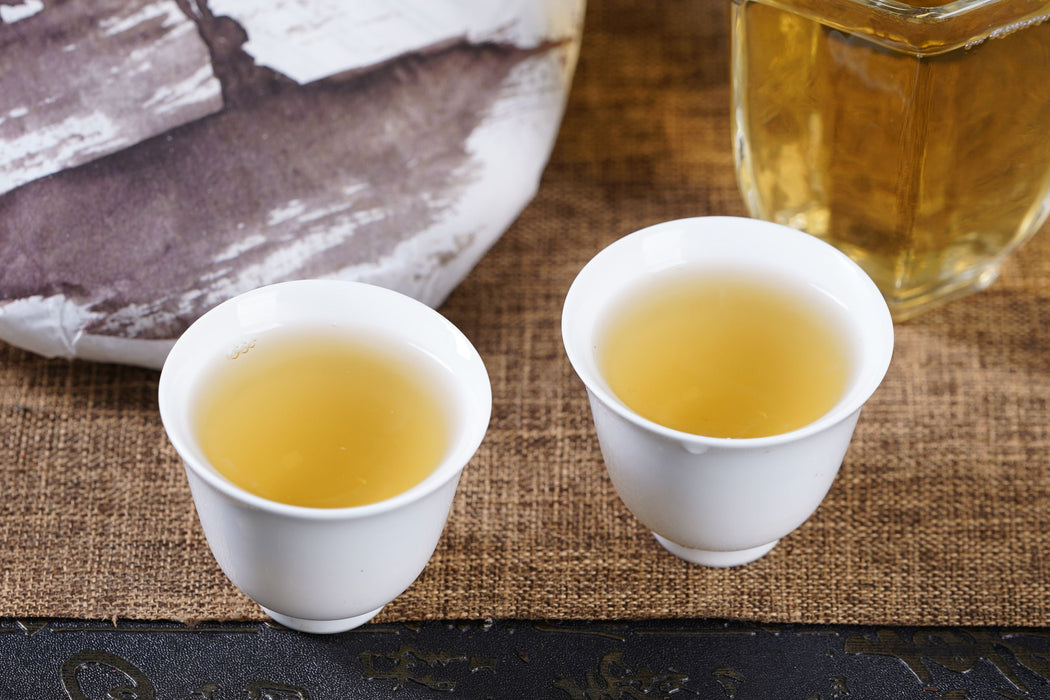 2023 Yunnan Sourcing "Mengku Gu Shu Bai Cha" White Tea Cake