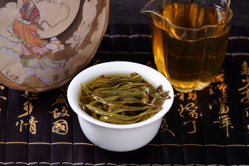 2023 Yunnan Sourcing "Ge Deng" Ancient Arbor Raw Pu-erh Tea Cake
