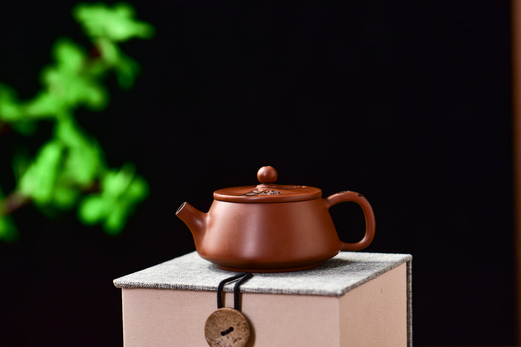 Jian Shui Purple Clay "Canister Shi Piao" Teapot by Mu Cheng