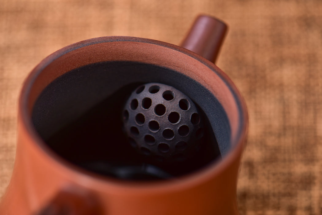 Jian Shui Purple Clay "Han Duo" Teapot by Mu Cheng