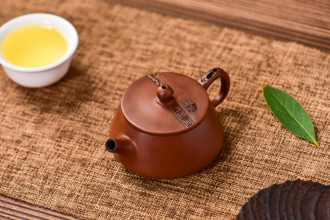 Jian Shui Purple Clay "Canister Shi Piao" Teapot by Mu Cheng