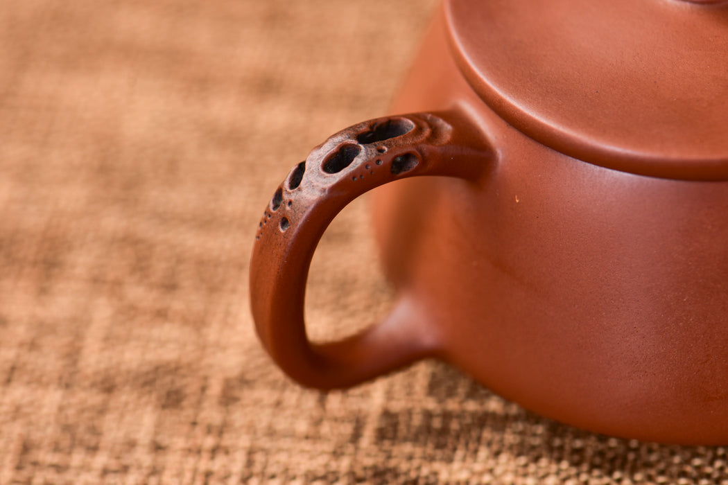 Jian Shui Purple Clay "Canister Shi Piao" Teapot by Mu Cheng