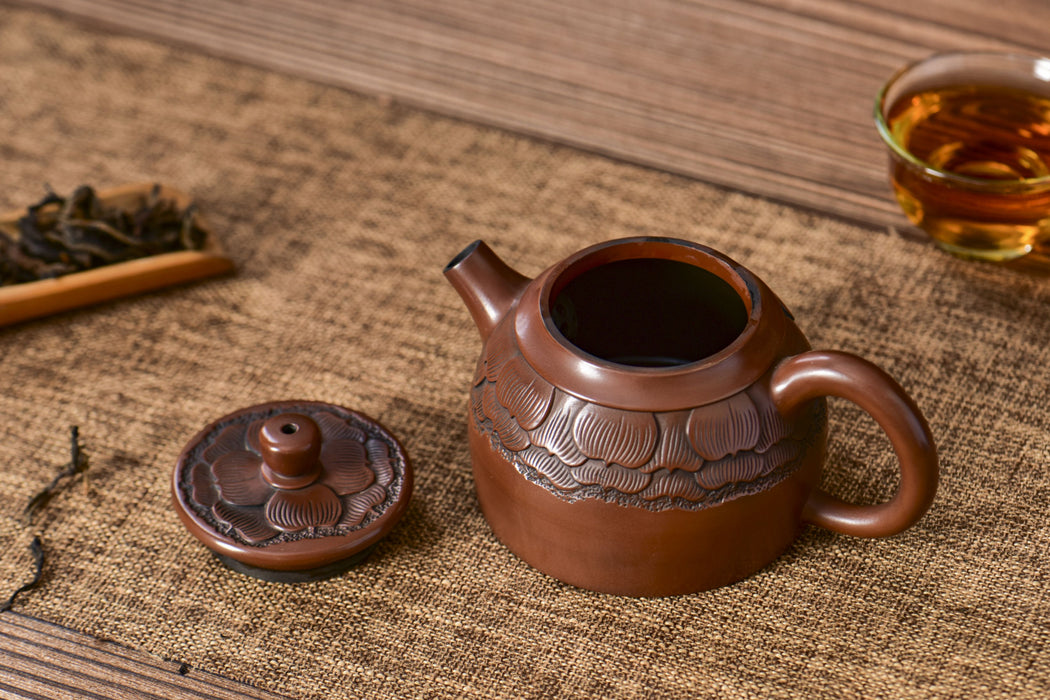 Jian Shui Clay "Lotus Flower" Teapot by Cai Wenjuan