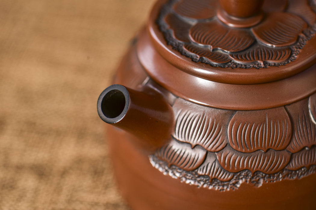 Jian Shui Clay "Lotus Flower" Teapot by Cai Wenjuan