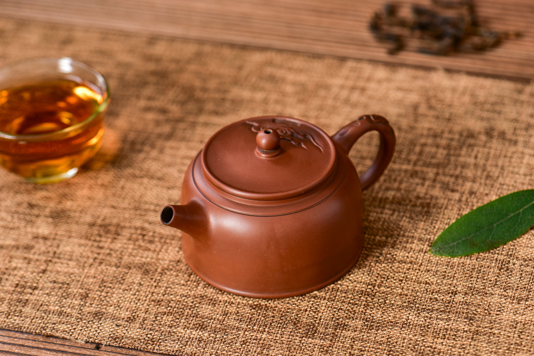 Jian Shui Purple Clay "Zhu Chu" Teapot by Mu Cheng