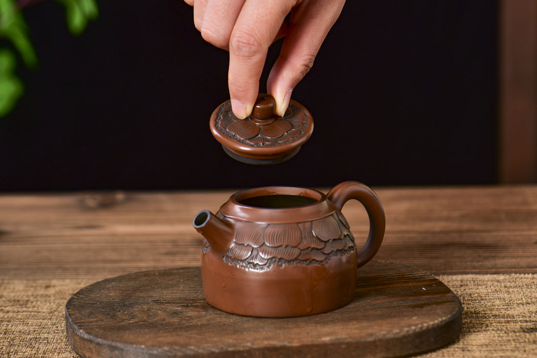 Jian Shui Clay "Lotus Flower" Teapot by Cai Wenjuan