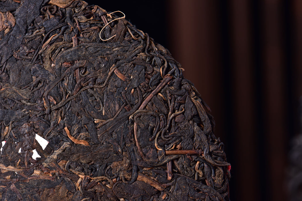 1999 CNNP Da Hong Yin Raw Pu-erh Tea Cake