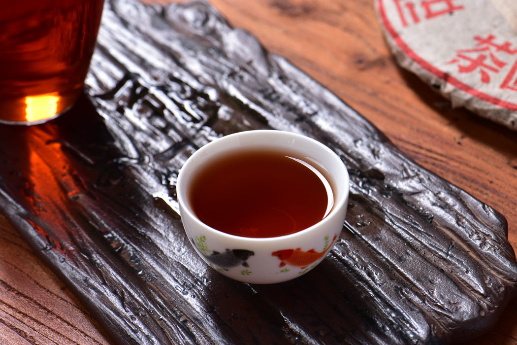1999 CNNP Da Hong Yin Raw Pu-erh Tea Cake