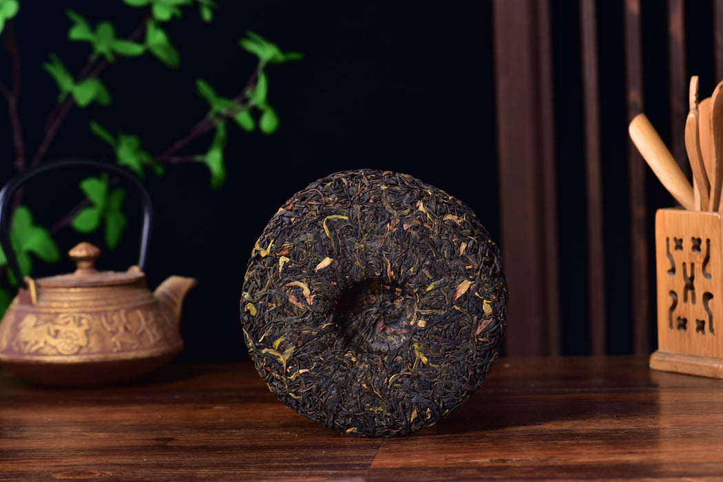 2026 Yunnan Sourcing "Jinggu Ye Sheng Cha" Wild Tree Purple Tea Cake