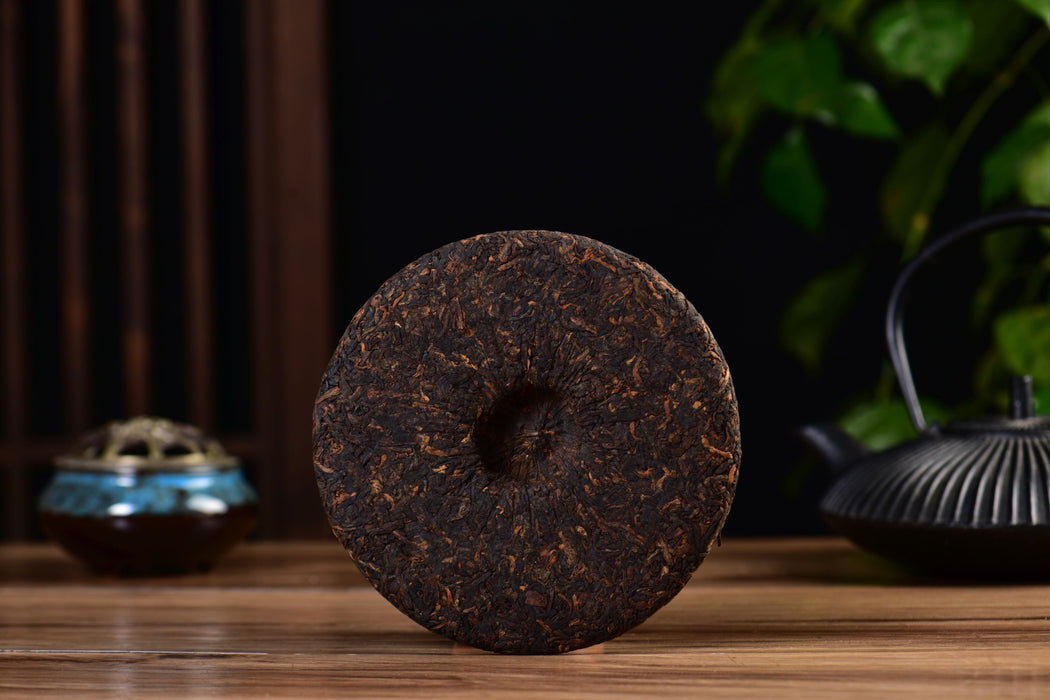 2026 Yunnan Sourcing "Te Zhi" Certified Organic Ripe Pu-erh Tea | Yunnan Sourcing Tea Shop