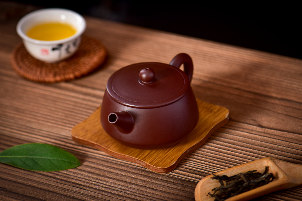 Jian Shui Clay "De Zhong Hu" Teapot by Jin Jiaqi