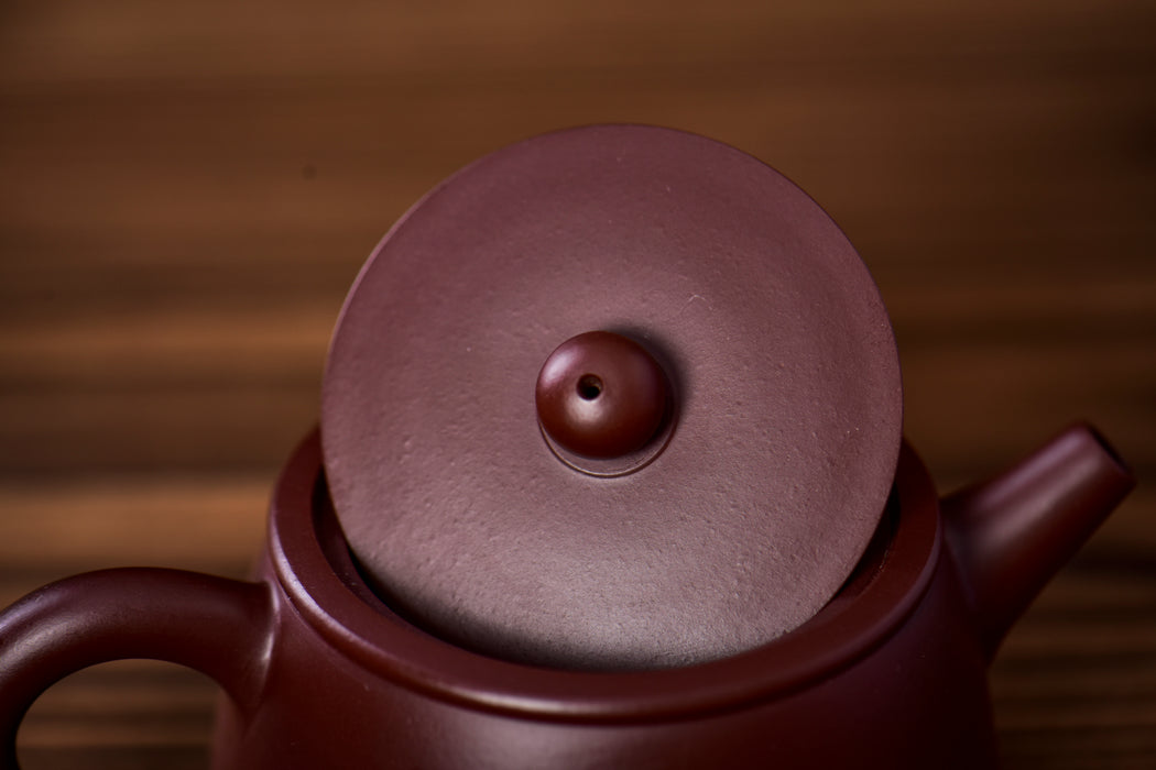 Jian Shui Clay "De Zhong Hu" Teapot by Jin Jiaqi