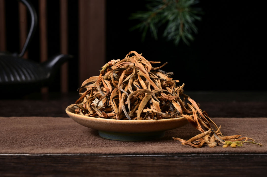 Pure Bud Golden Needle Jasmine Black Tea | Yunnan Sourcing Tea Shop