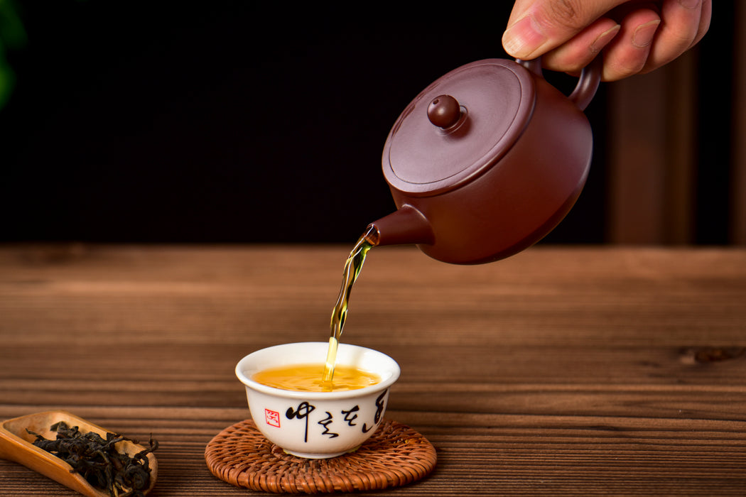 Jian Shui Clay "De Zhong Hu" Teapot by Jin Jiaqi