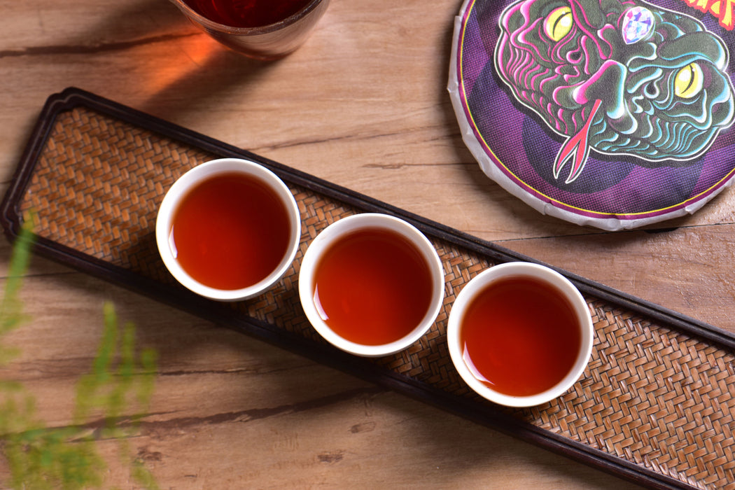 2025 Yunnan Sourcing "Lao Man'e Old Tree" Ripe Pu-erh Tea Cake | Yunnan Sourcing Tea Shop