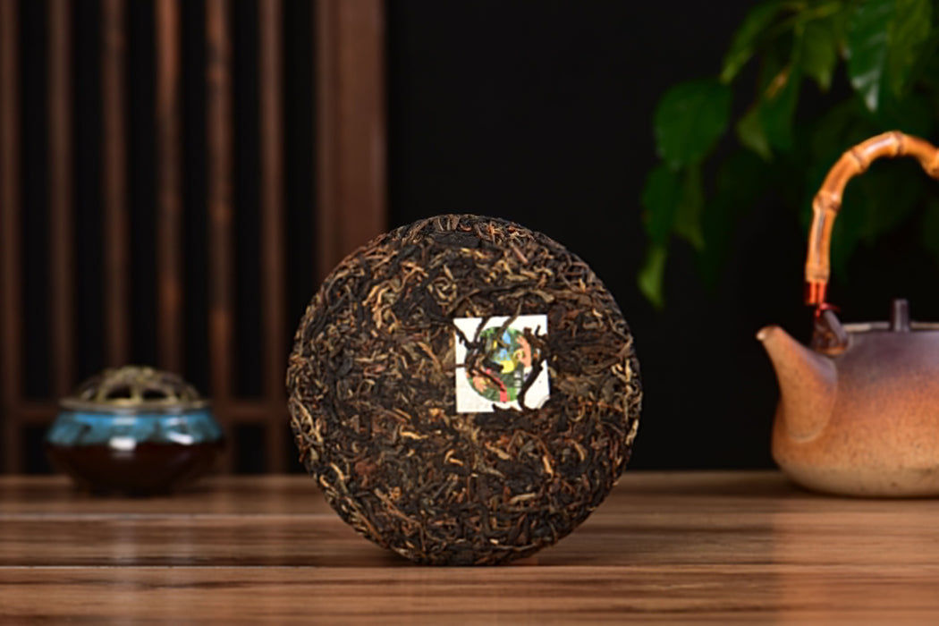 2025 Yunnan Sourcing "Meng Zhu Da Shan" Old Arbor Black Tea Cake (Copy) | Yunnan Sourcing Tea Shop