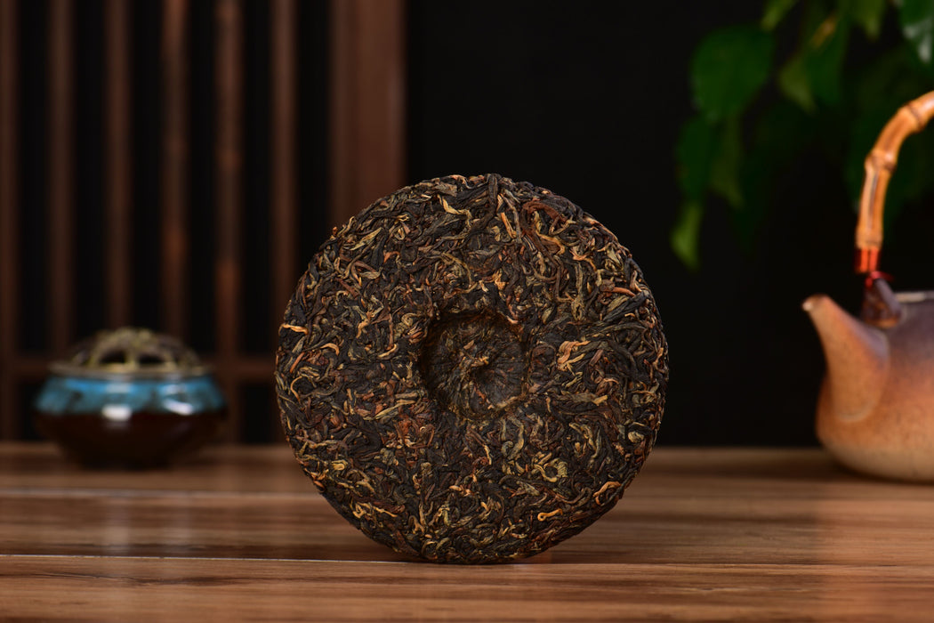 2025 Yunnan Sourcing "Meng Zhu Da Shan" Old Arbor Black Tea Cake (Copy) | Yunnan Sourcing Tea Shop