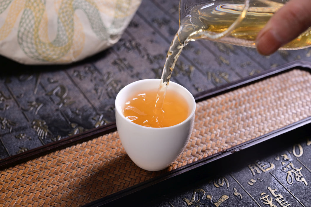 2025 Yunnan Sourcing "Huang Cao Ba Village" Raw Pu-erh Tea Cake | Yunnan Sourcing Tea Shop