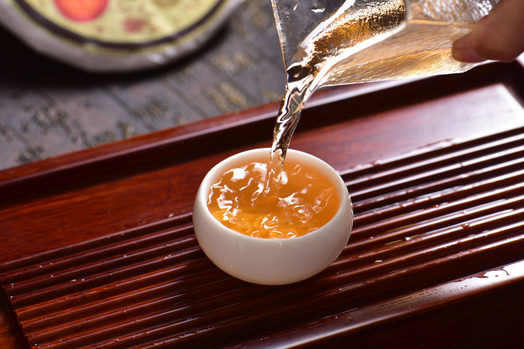 2025 Yunnan Sourcing "Suan Zao Shu" Old Arbor Raw Pu-erh Tea Cake | Yunnan Sourcing Tea Shop