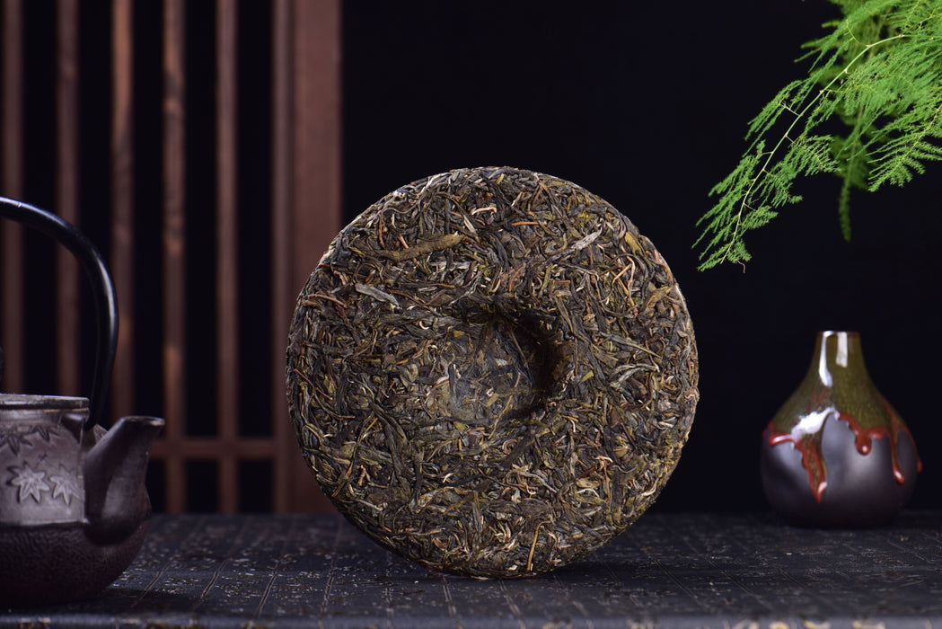 2023 Yunnan Sourcing "Autumn Xiao Shui Jing" Raw Pu-erh Tea Cake