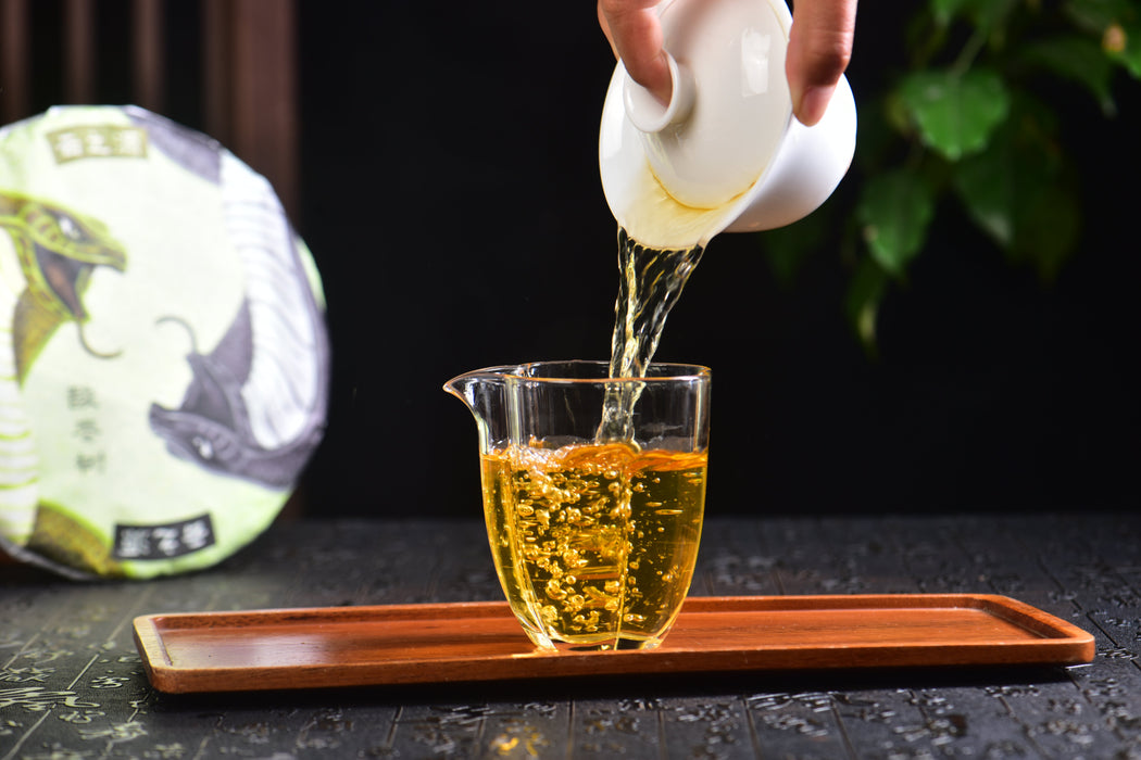 2025 Yunnan Sourcing "Autumn Suan Zao Shu" Old Arbor Raw Pu-erh Tea Cake | Yunnan Sourcing Tea Shop