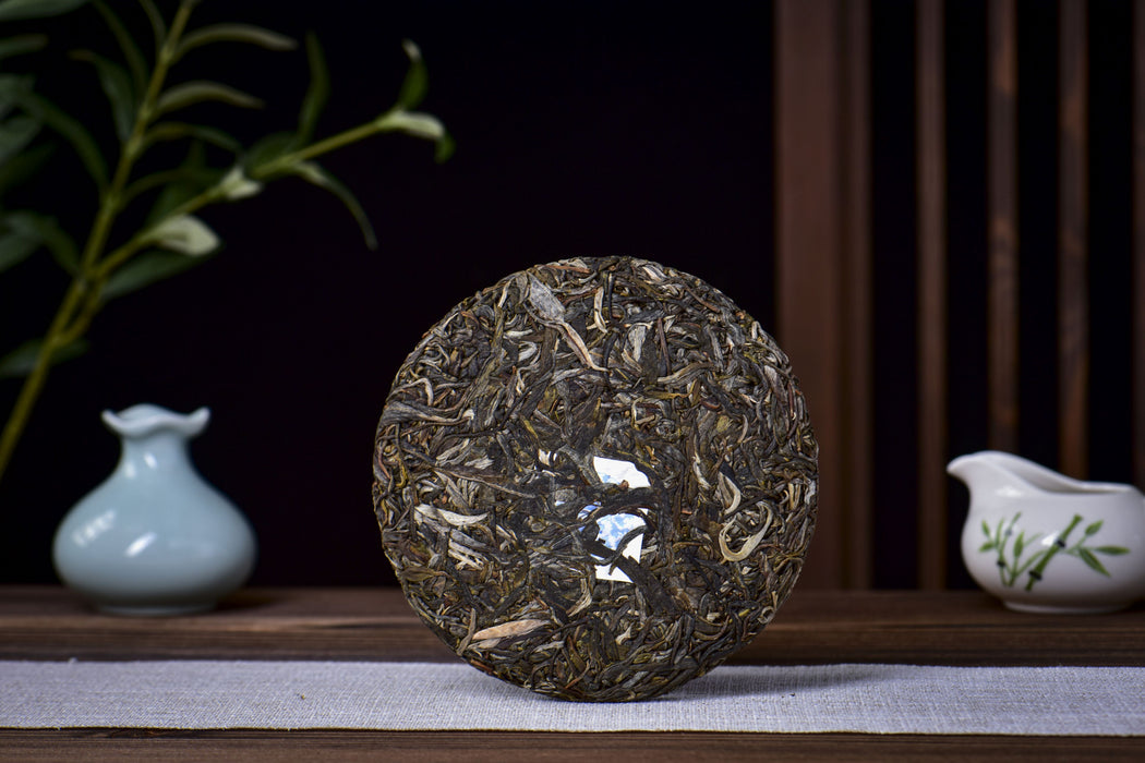 2026 Yunnan Sourcing "Xi Niu Tang Pasha" Raw Pu-erh Tea Cake