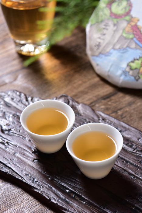 2024 Yunnan Sourcing "Mengku Gu Shu Bai Cha" White Tea Cake