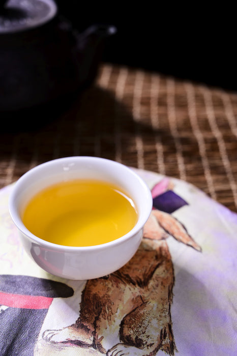 2023 Yunnan Sourcing "Han Gu Di" Old Arbor Raw Pu-erh Tea Cake