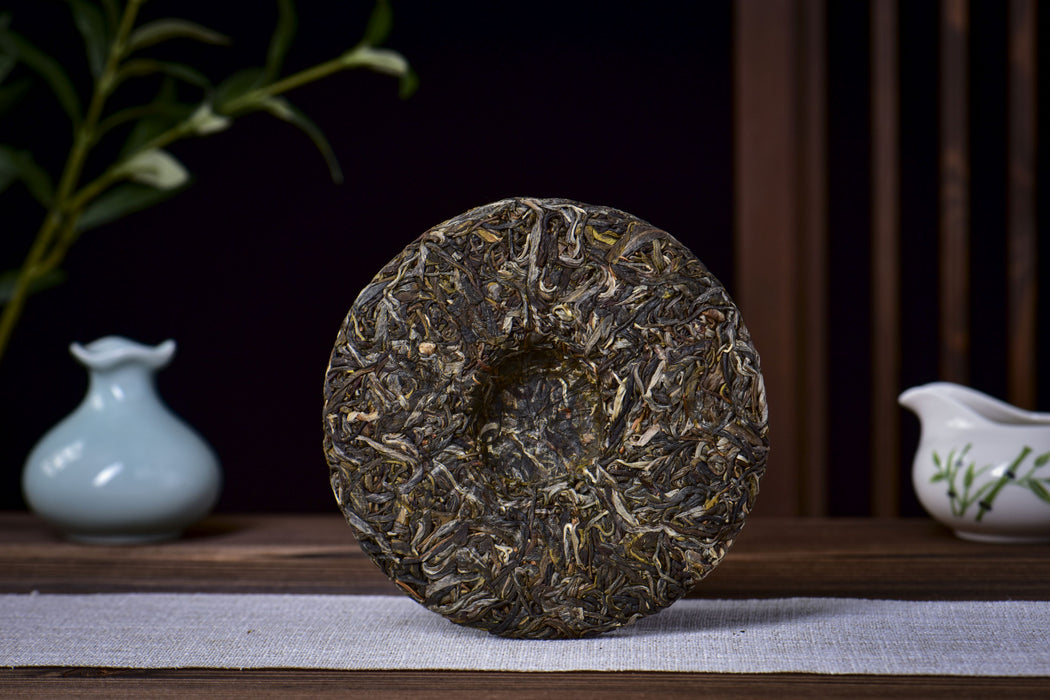 2026 Yunnan Sourcing "Xi Niu Tang Pasha" Raw Pu-erh Tea Cake