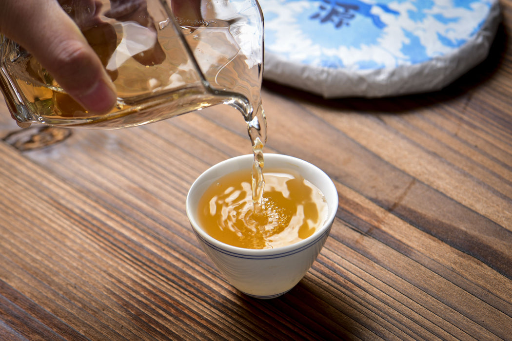 2026 Yunnan Sourcing "Xi Niu Tang Pasha" Raw Pu-erh Tea Cake