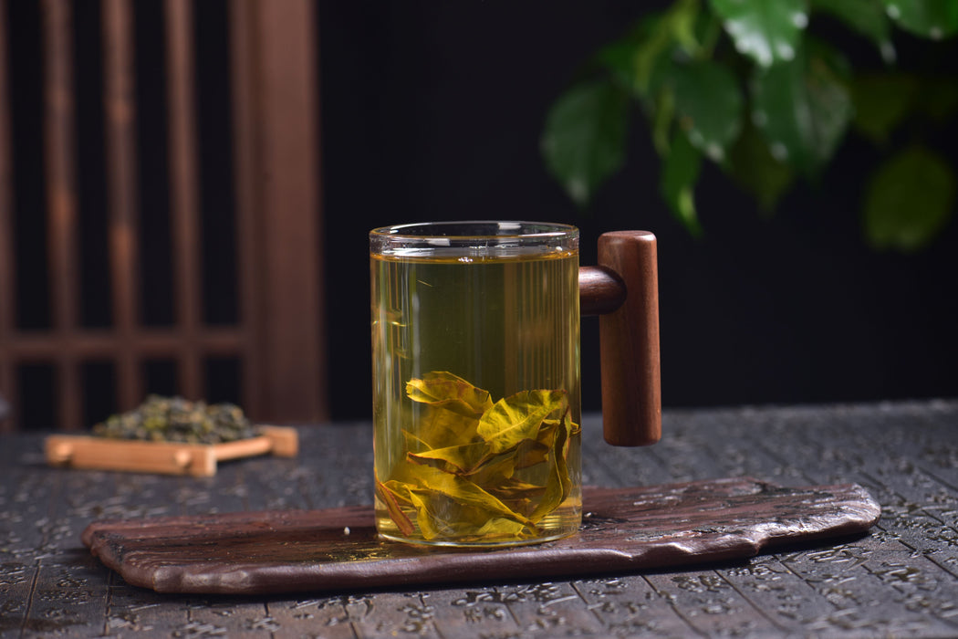 Yunnan "Qing Xin" Taiwan Varietal Jade Oolong Tea | Yunnan Sourcing Tea Shop