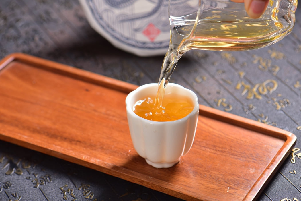 2025 Yunnan Sourcing "Naka Beauty" Old Arbor Raw Pu-erh Tea Cake | Yunnan Sourcing Tea Shop