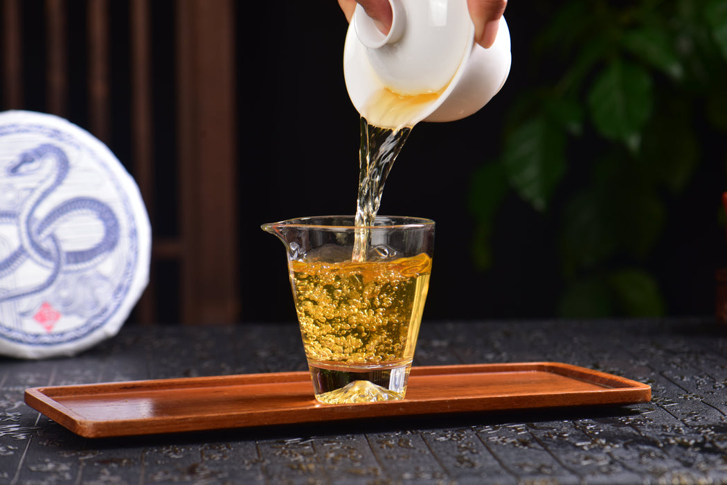 2025 Yunnan Sourcing "Naka Beauty" Old Arbor Raw Pu-erh Tea Cake | Yunnan Sourcing Tea Shop