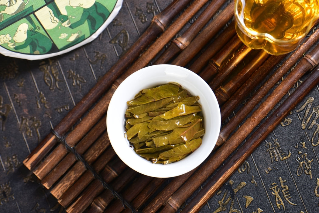 2025 Yunnan Sourcing "Ba Da Snake" Raw Pu-erh Tea Cake | Yunnan Sourcing Tea Shop